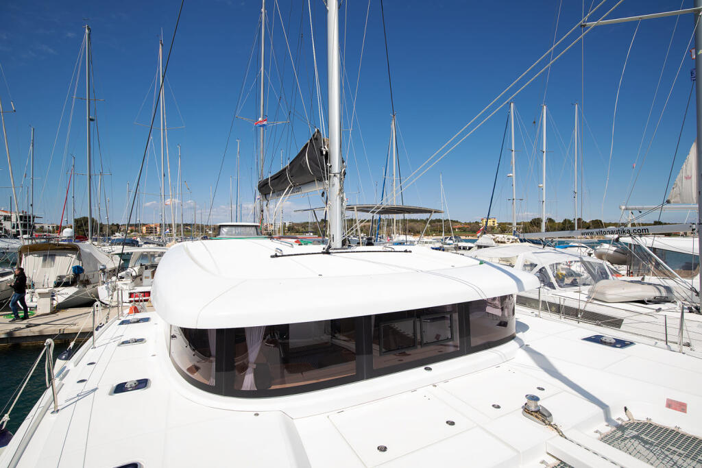 Catamaran 