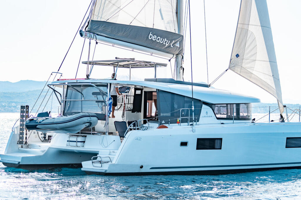 Catamaran 