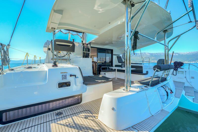 Catamaran 