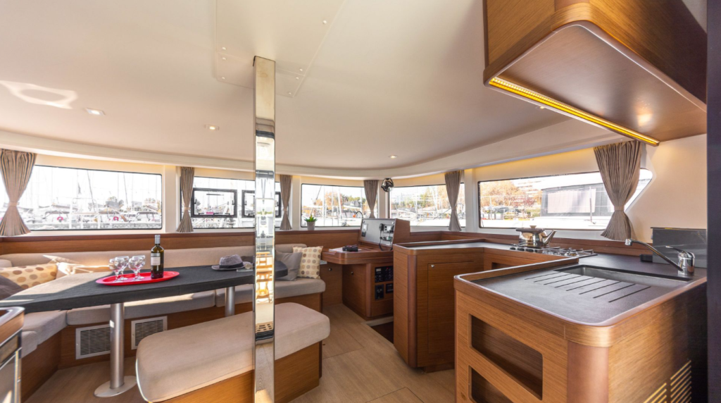 Catamaran 