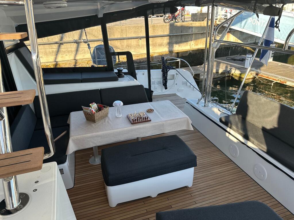 Catamaran 
