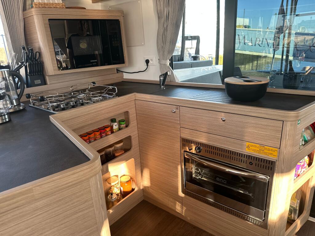 Catamaran 