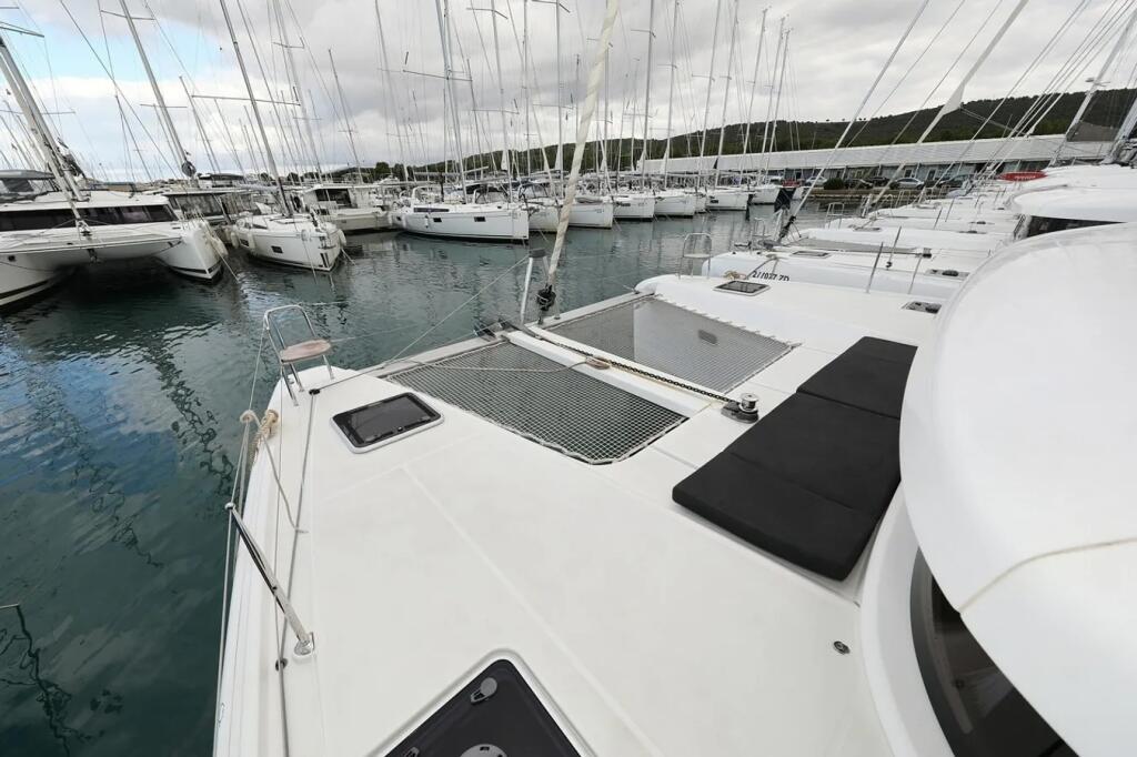 Catamaran 