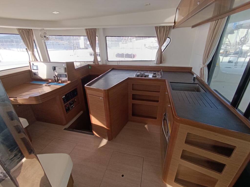 Catamaran 
