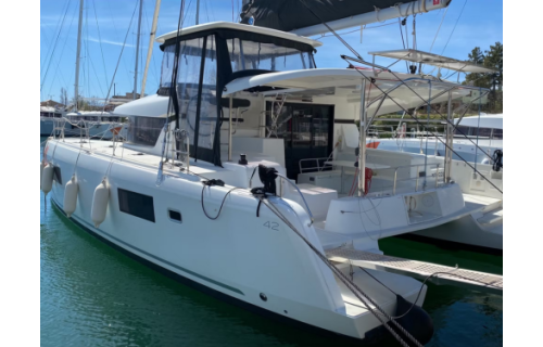 Catamaran 