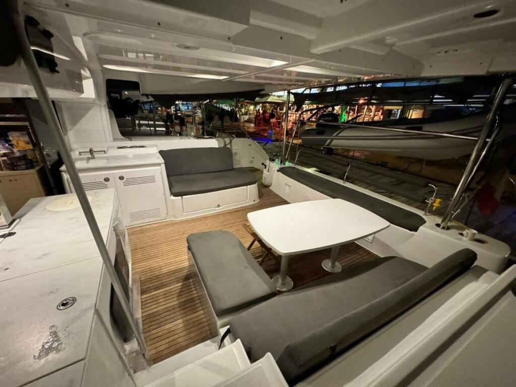 Catamaran 