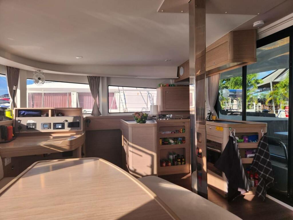 Catamaran 