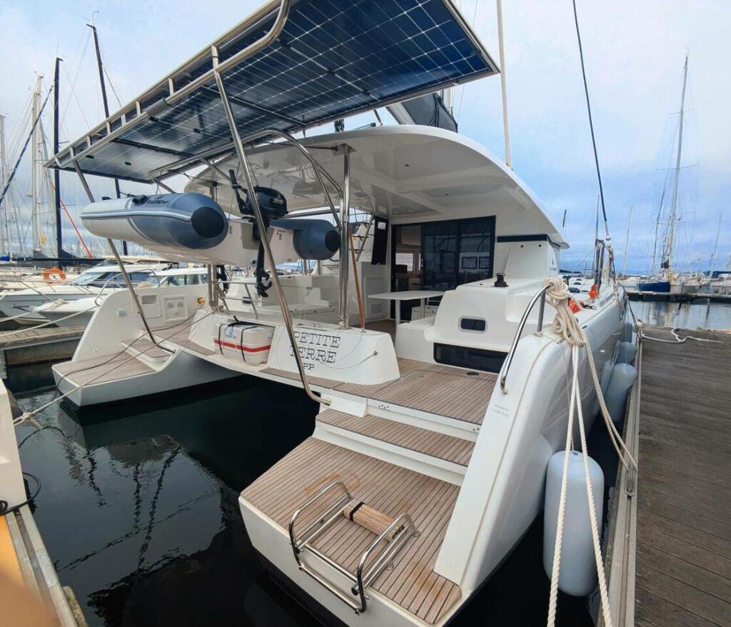 Catamaran 