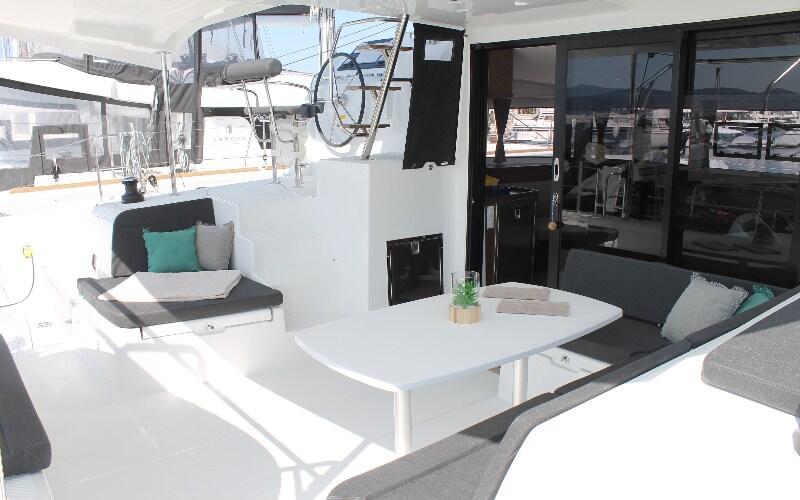 Catamaran 