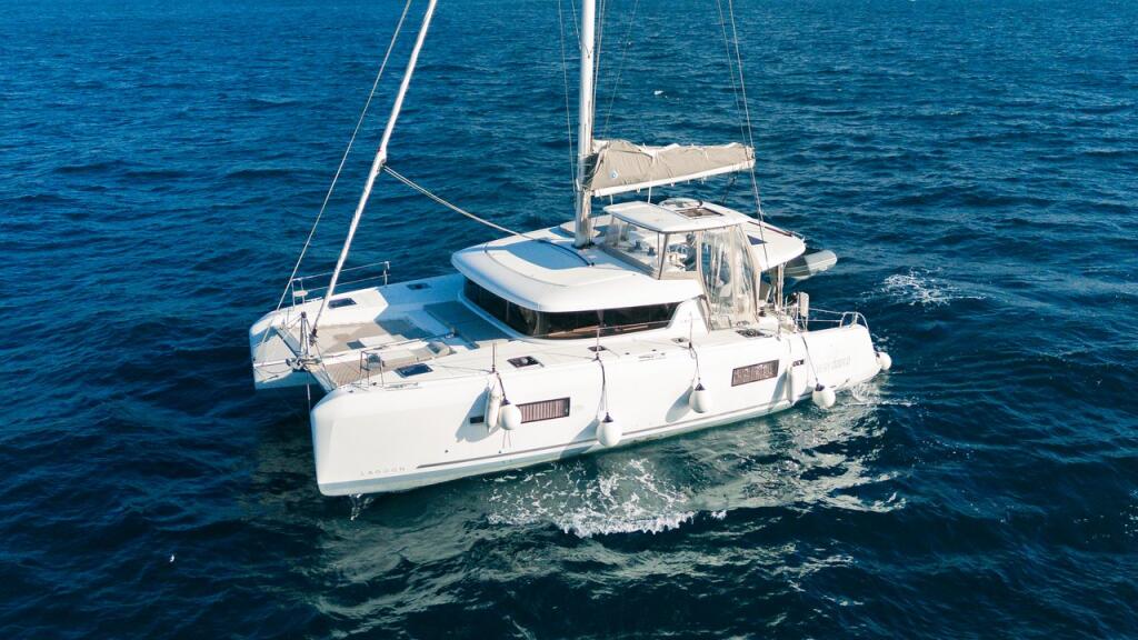 Catamaran 