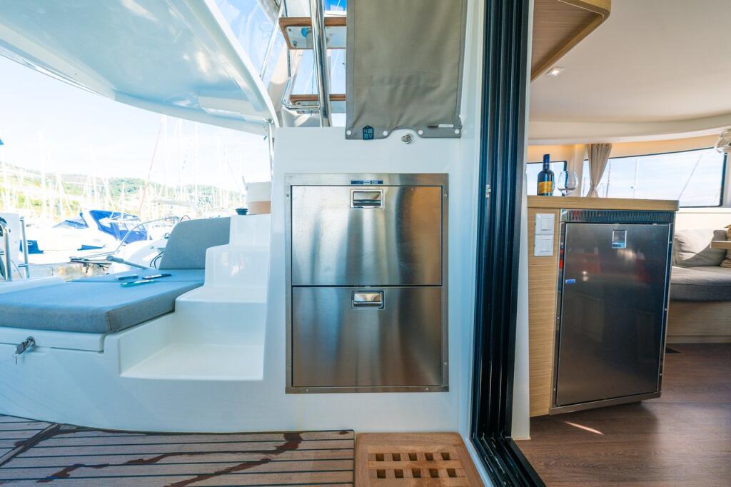 Catamaran 