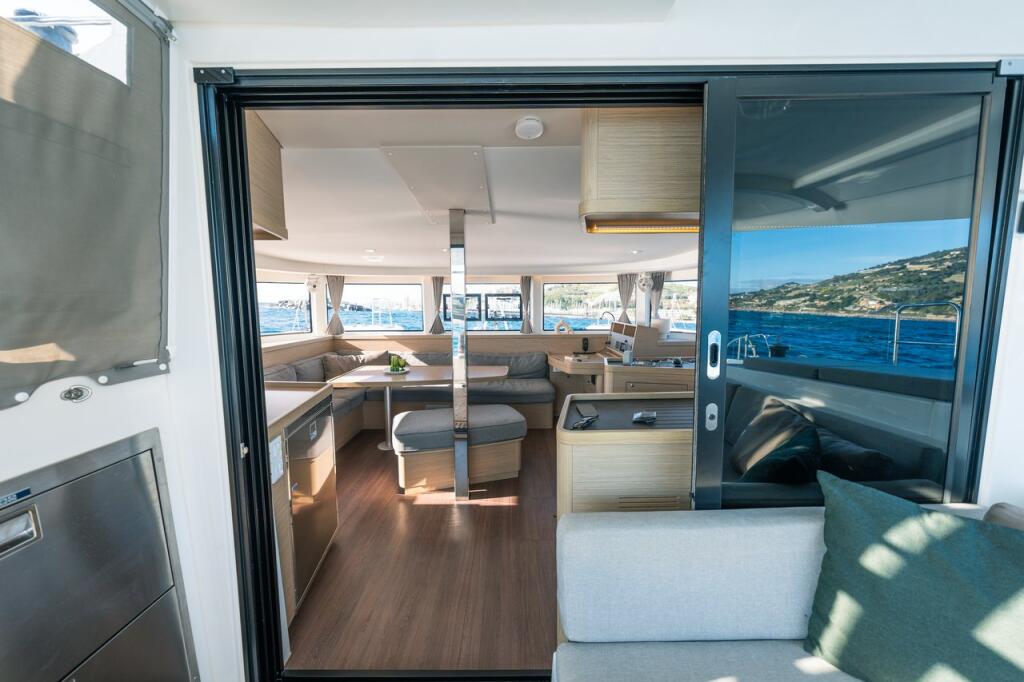 Catamaran 