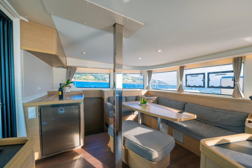 Catamaran 