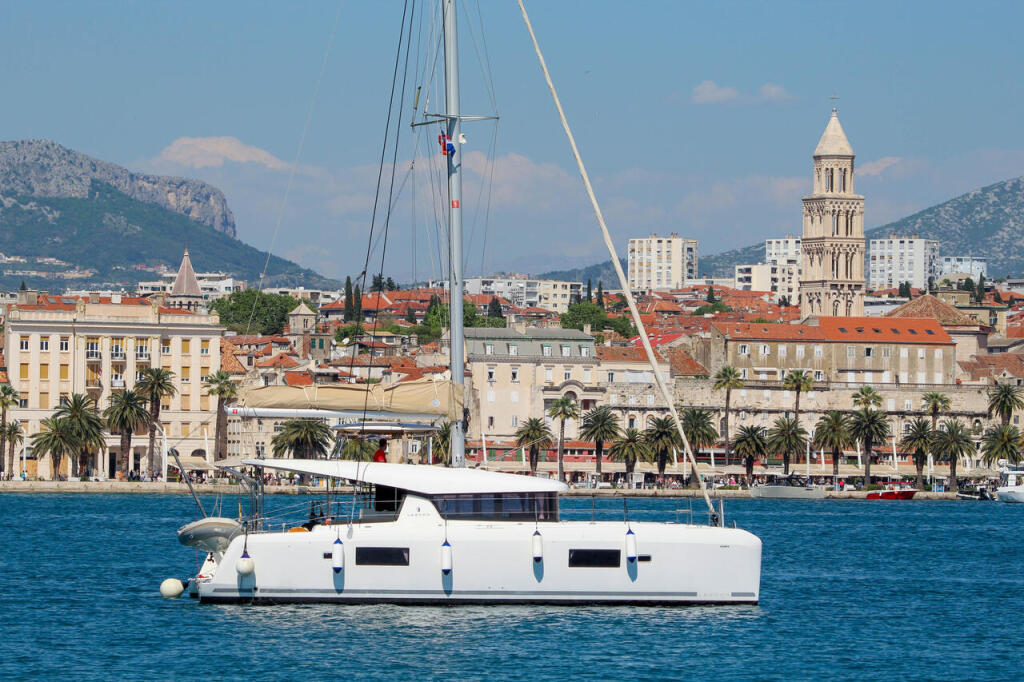 Catamaran 