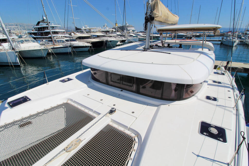 Catamaran 