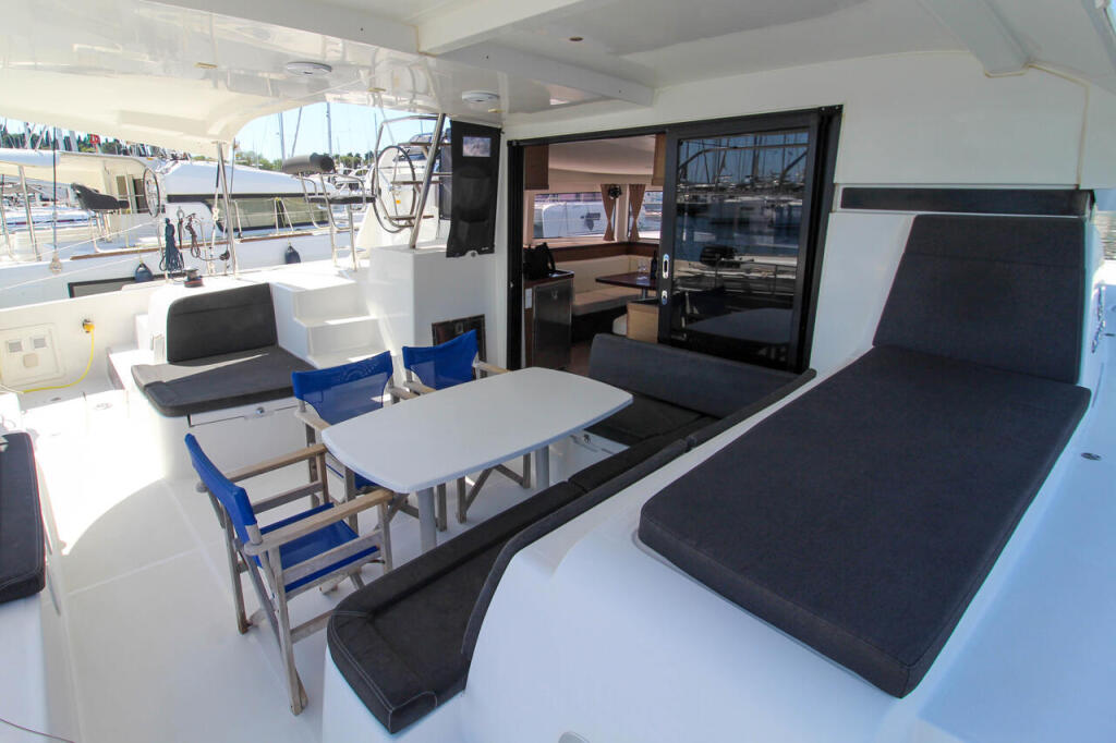 Catamaran 