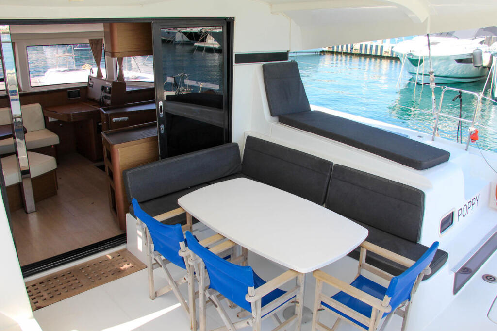 Catamaran 