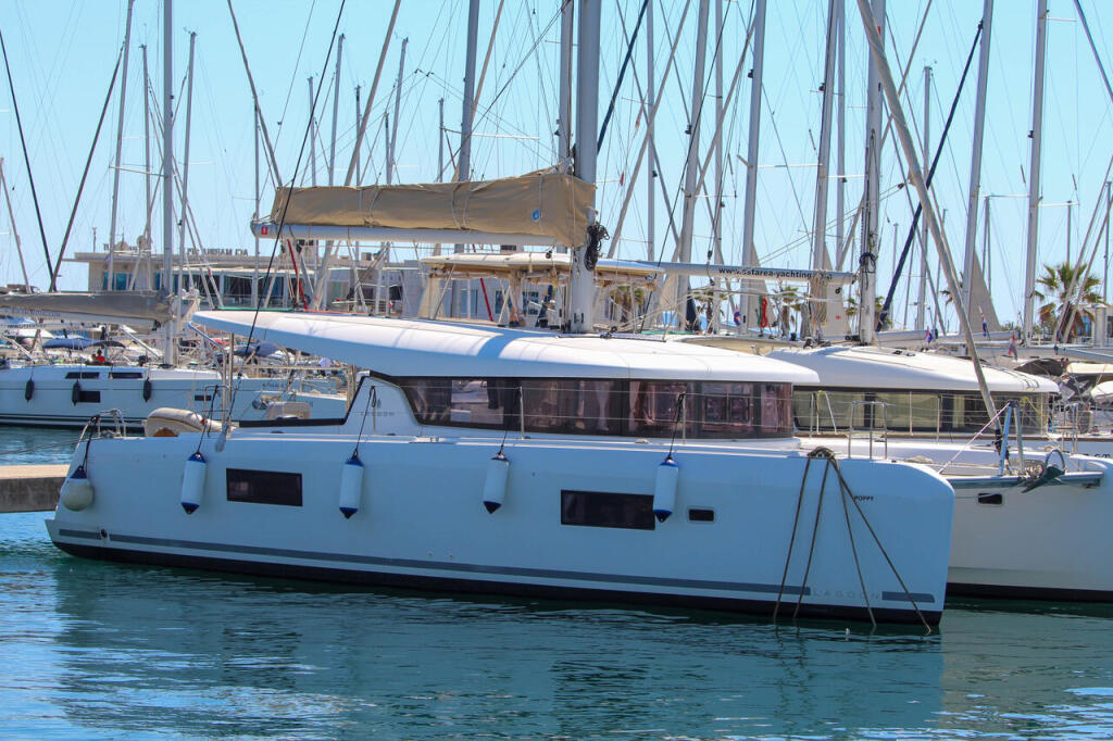Catamaran 