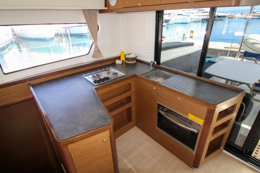 Catamaran 