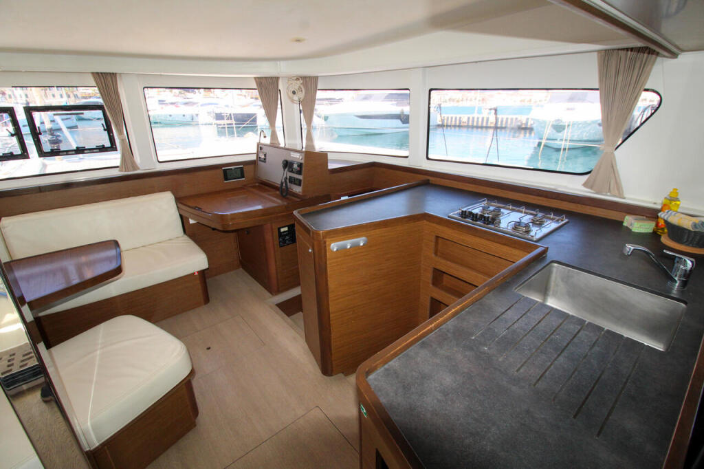 Catamaran 
