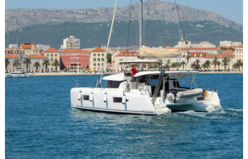 Catamaran 