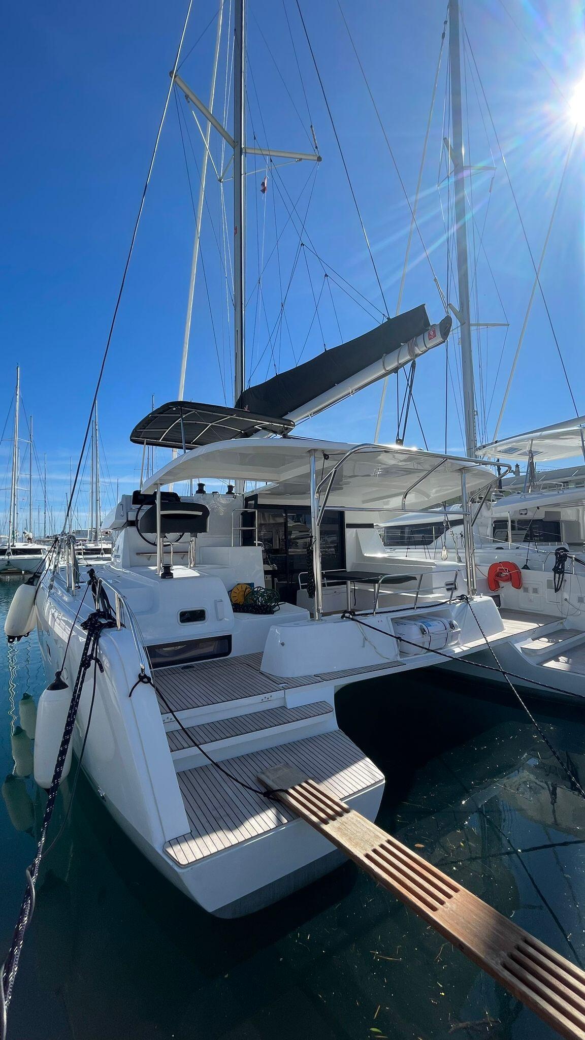 Catamaran 