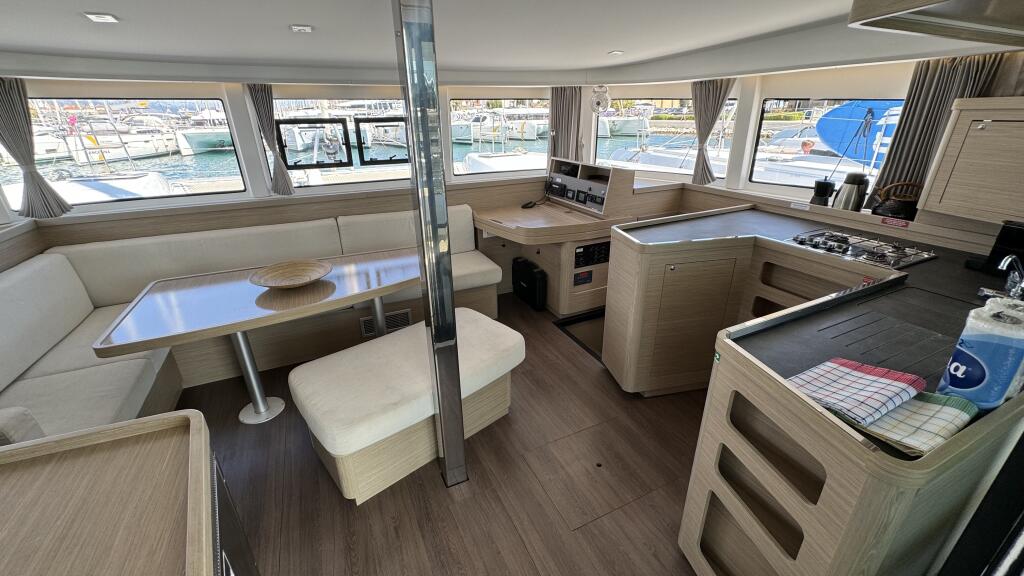 Catamaran 