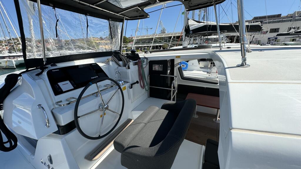 Catamaran 