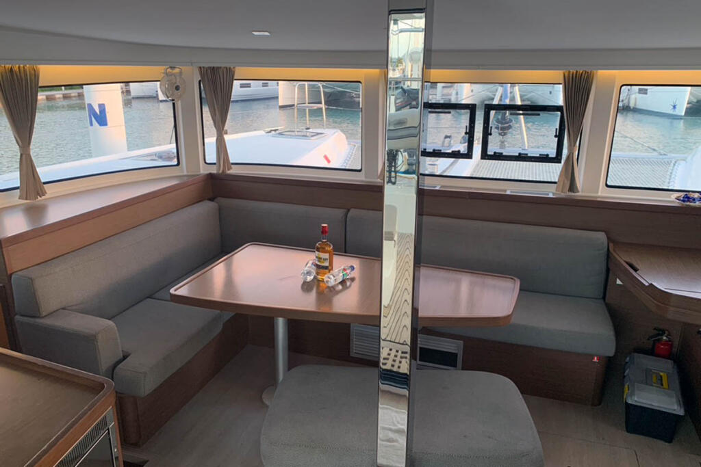 Catamaran 