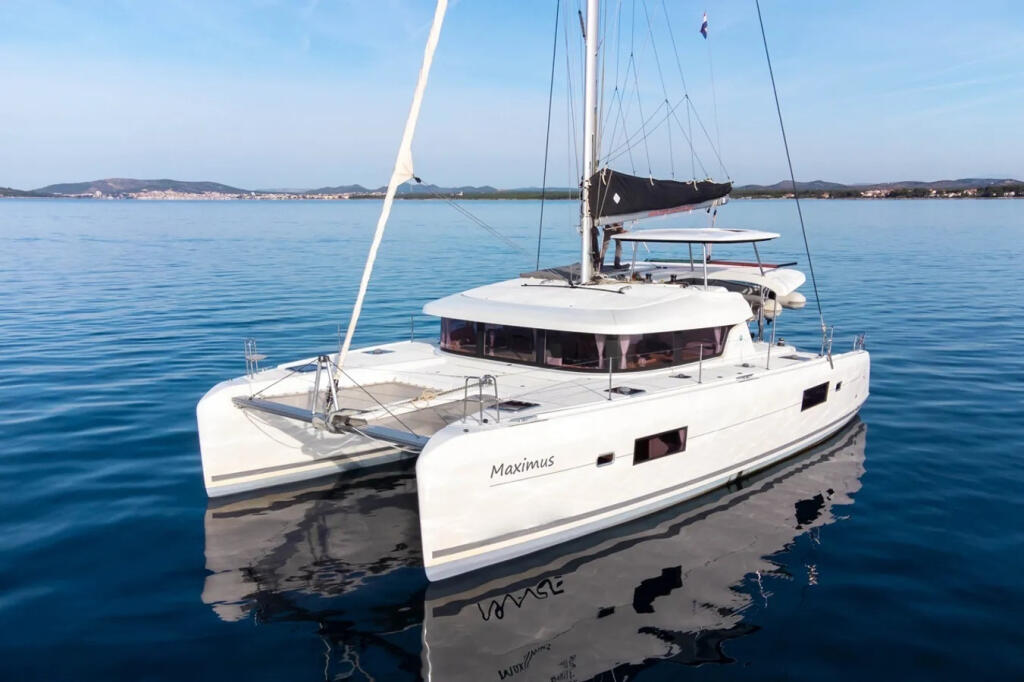 Catamaran 