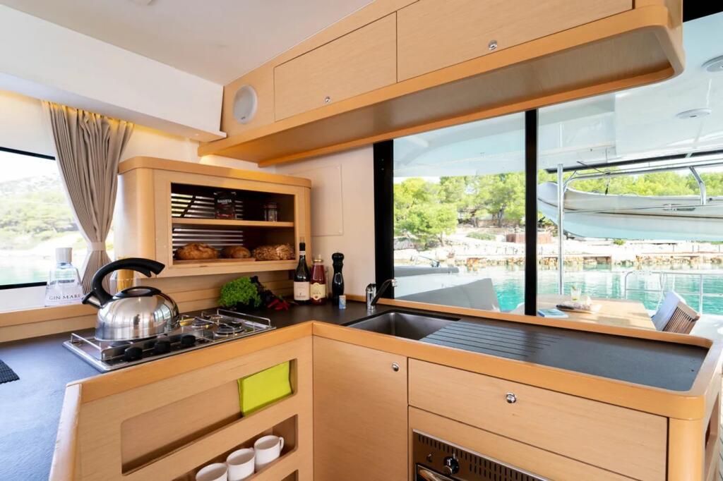 Catamaran 
