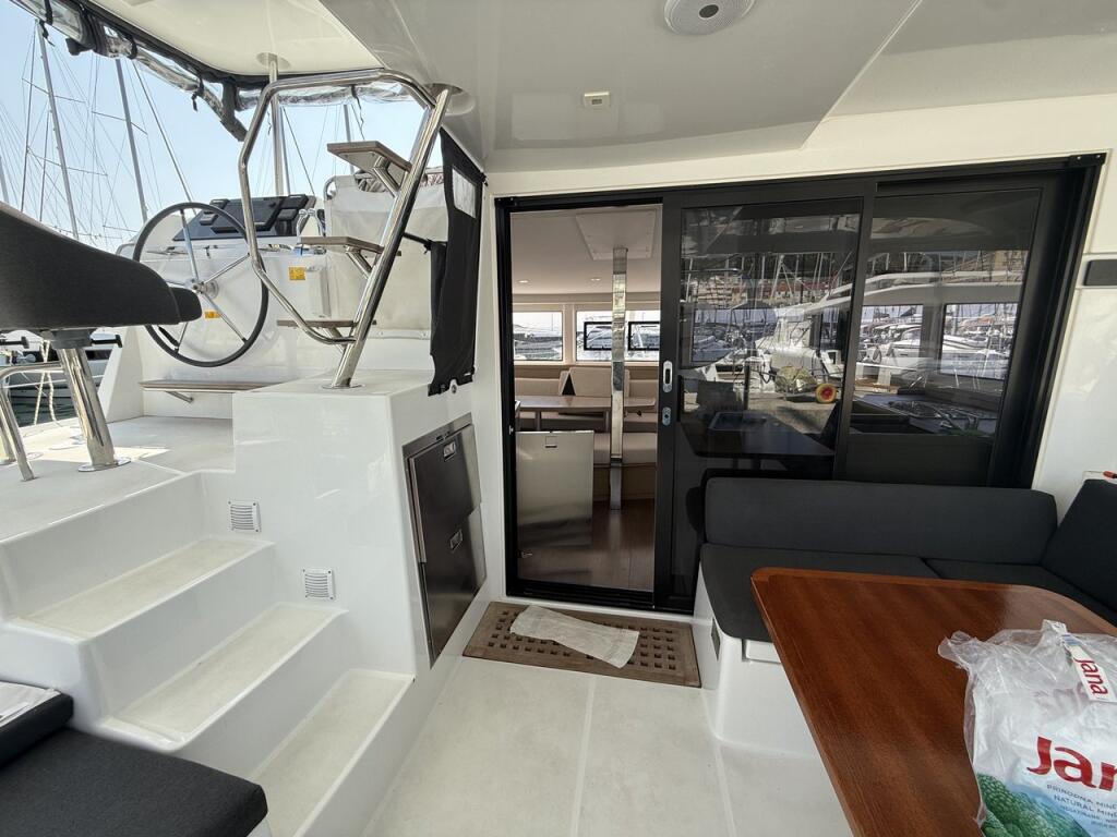 Catamaran 