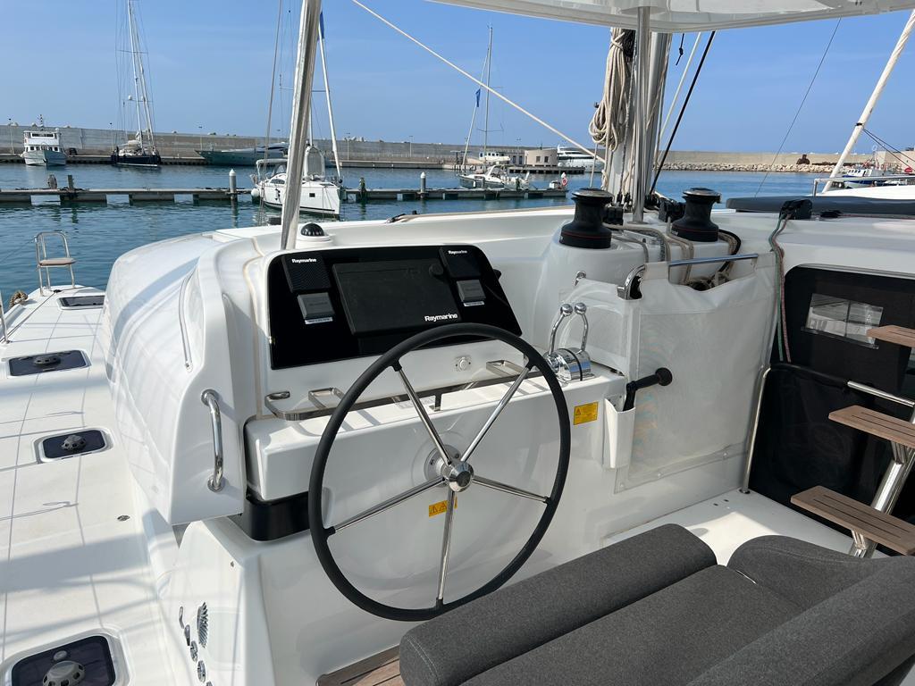 Catamaran 