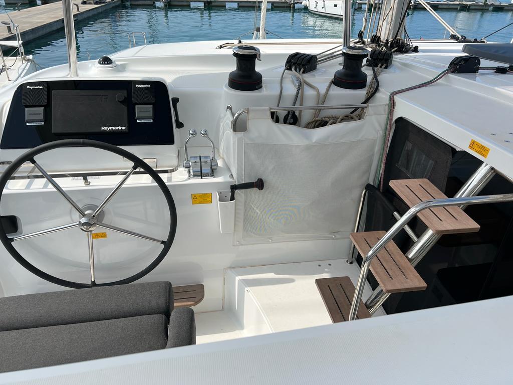 Catamaran 