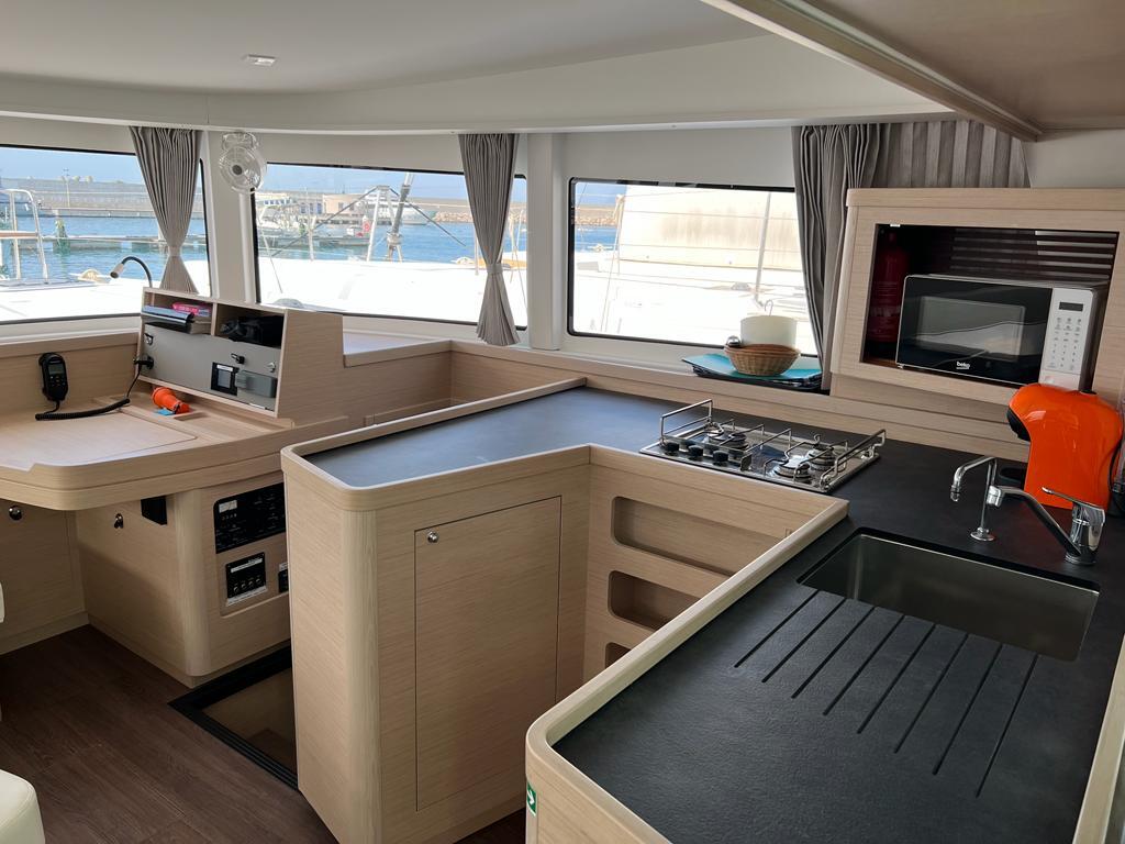 Catamaran 