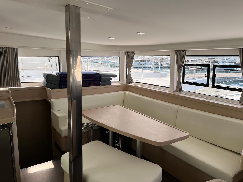 Catamaran 