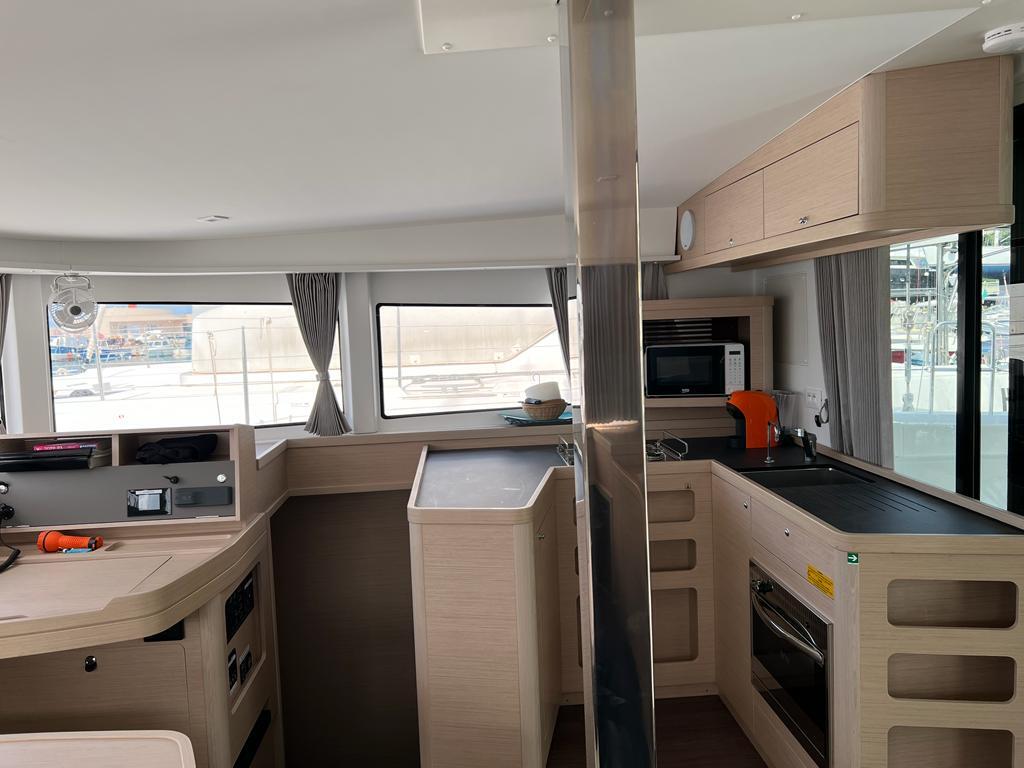 Catamaran 