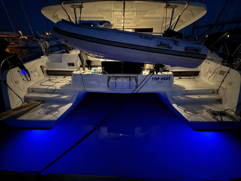 Catamaran 