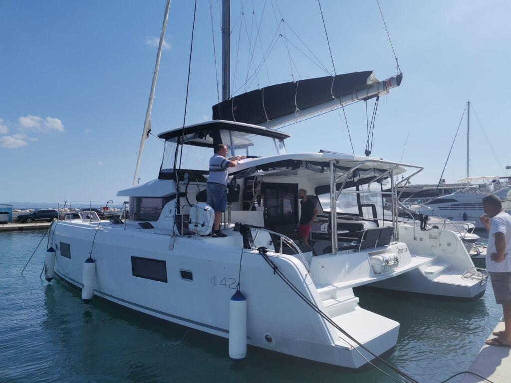 Catamaran 