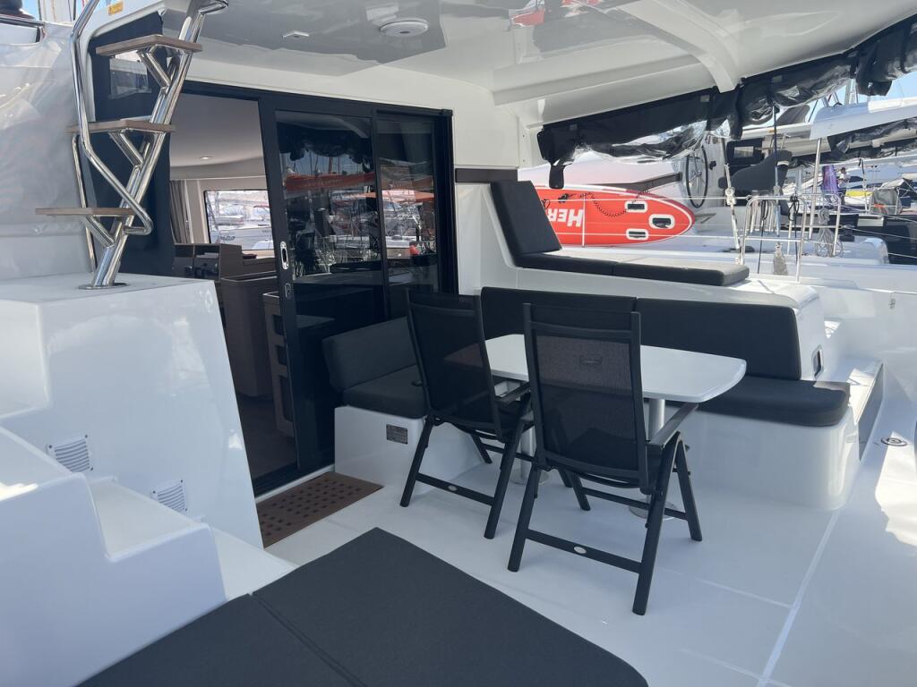 Catamaran 