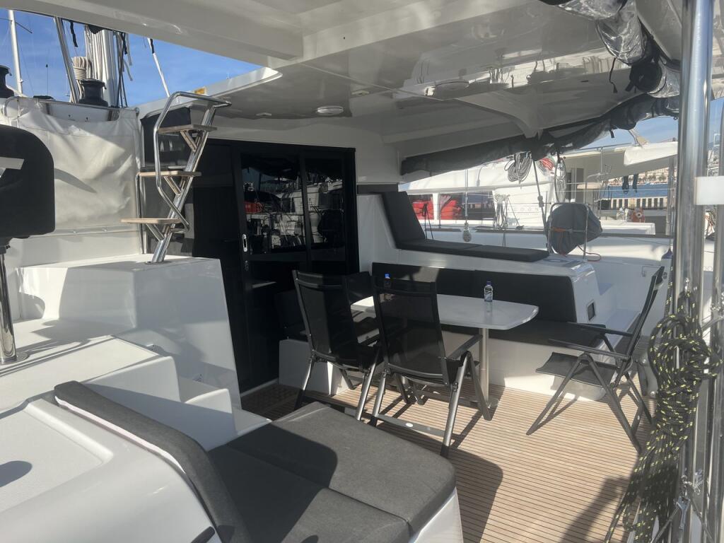 Catamaran 