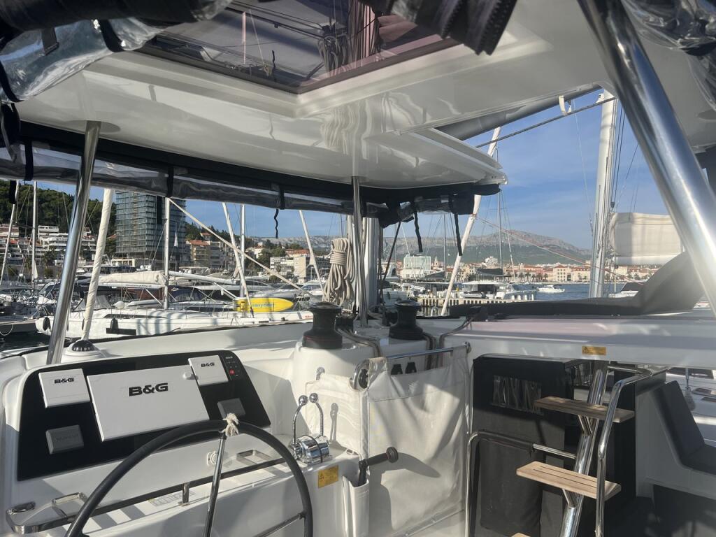 Catamaran 