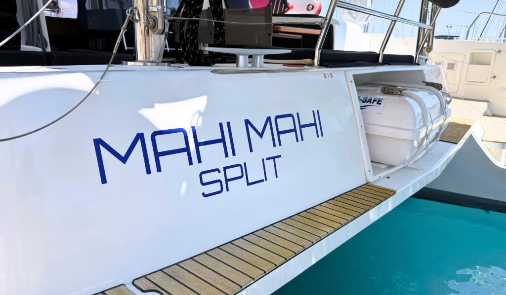 Catamaran 