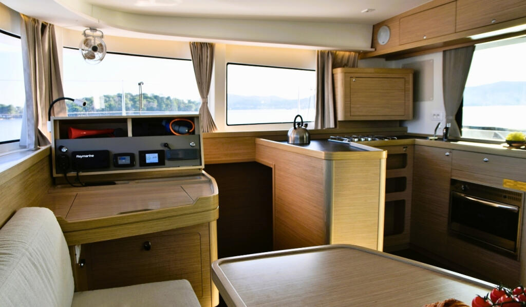 Catamaran 
