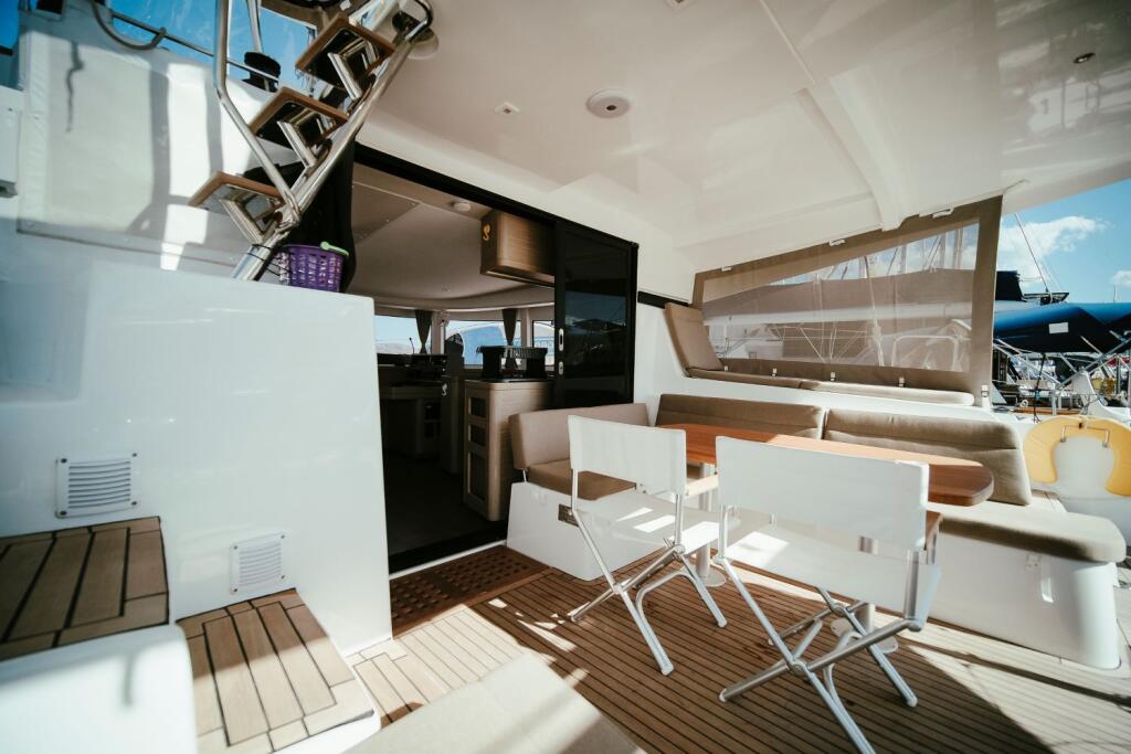 Catamaran 