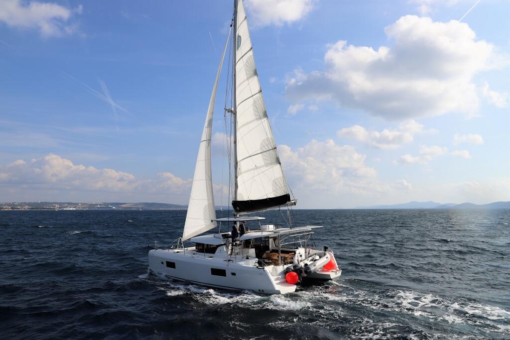 Catamaran 