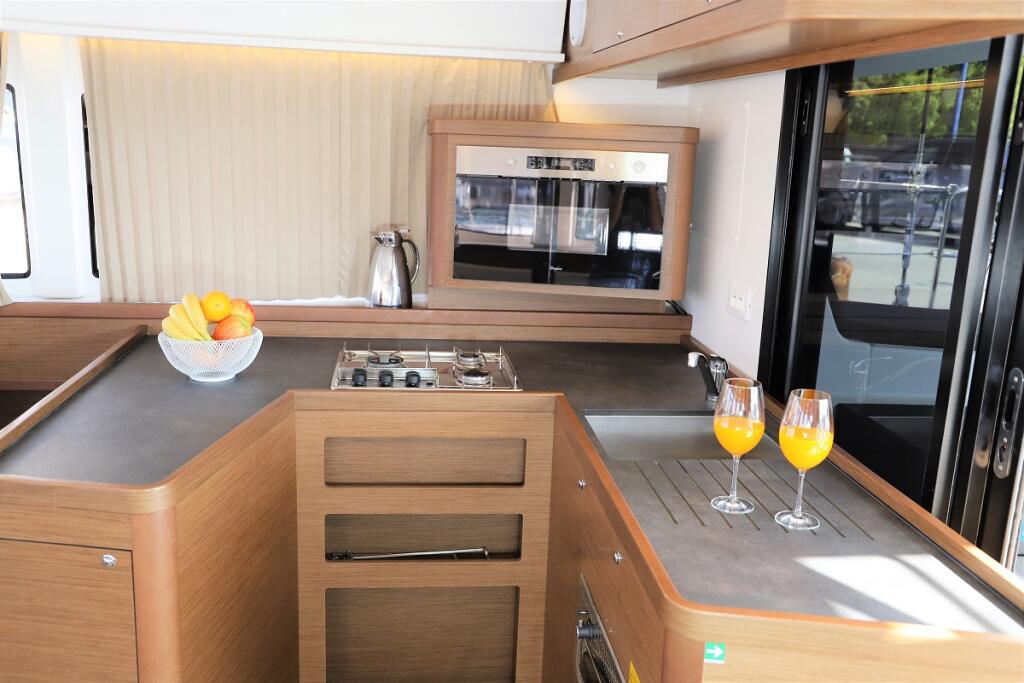Catamaran 