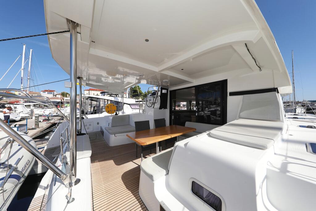 Catamaran 