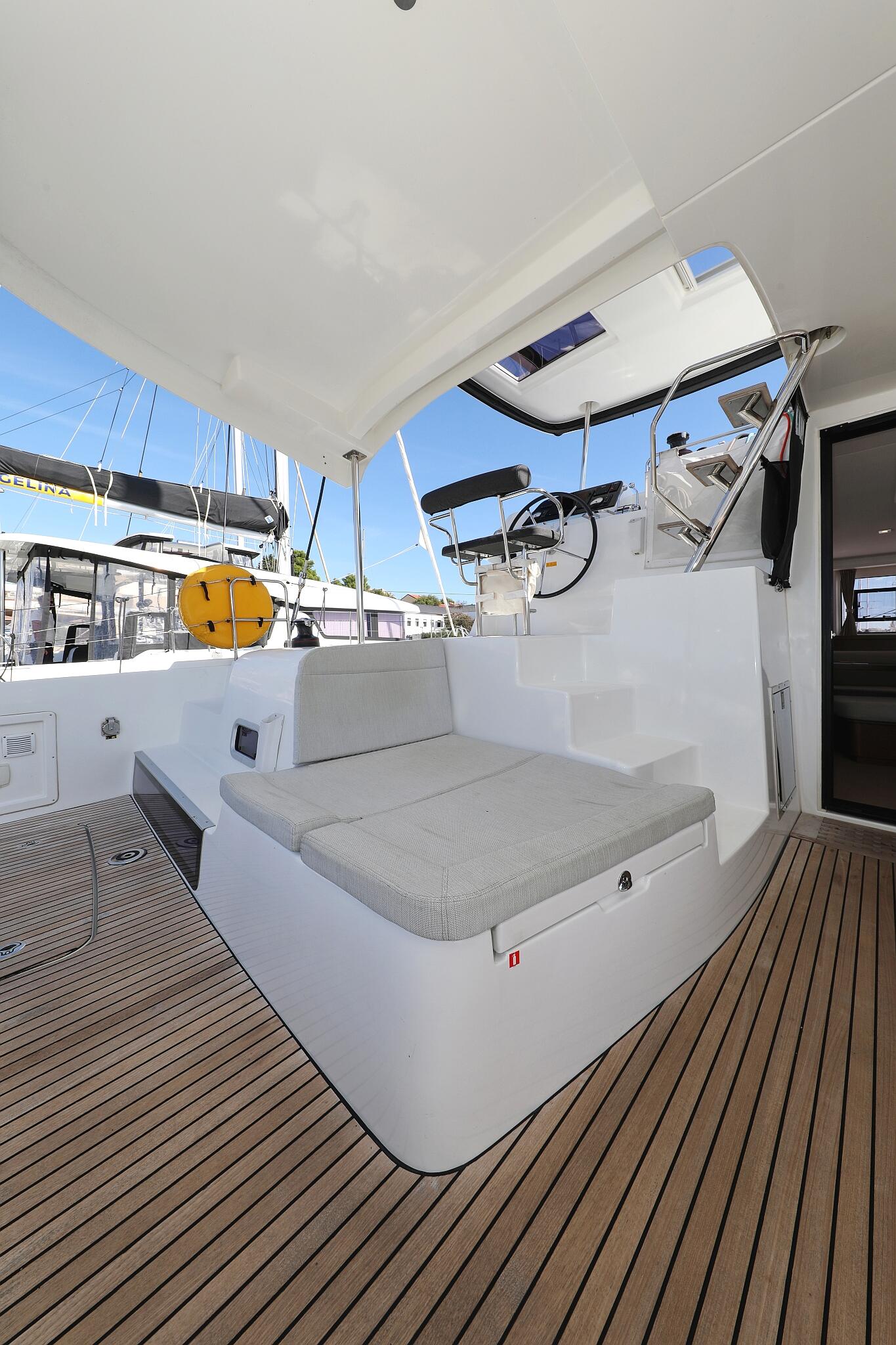 Catamaran 