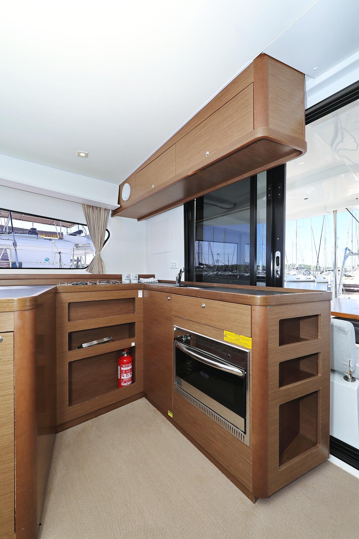 Catamaran 